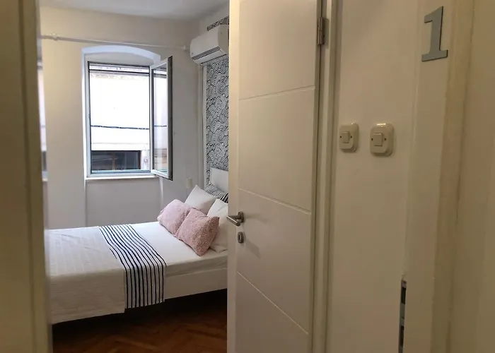 Casa de hóspedes The Mint 3*